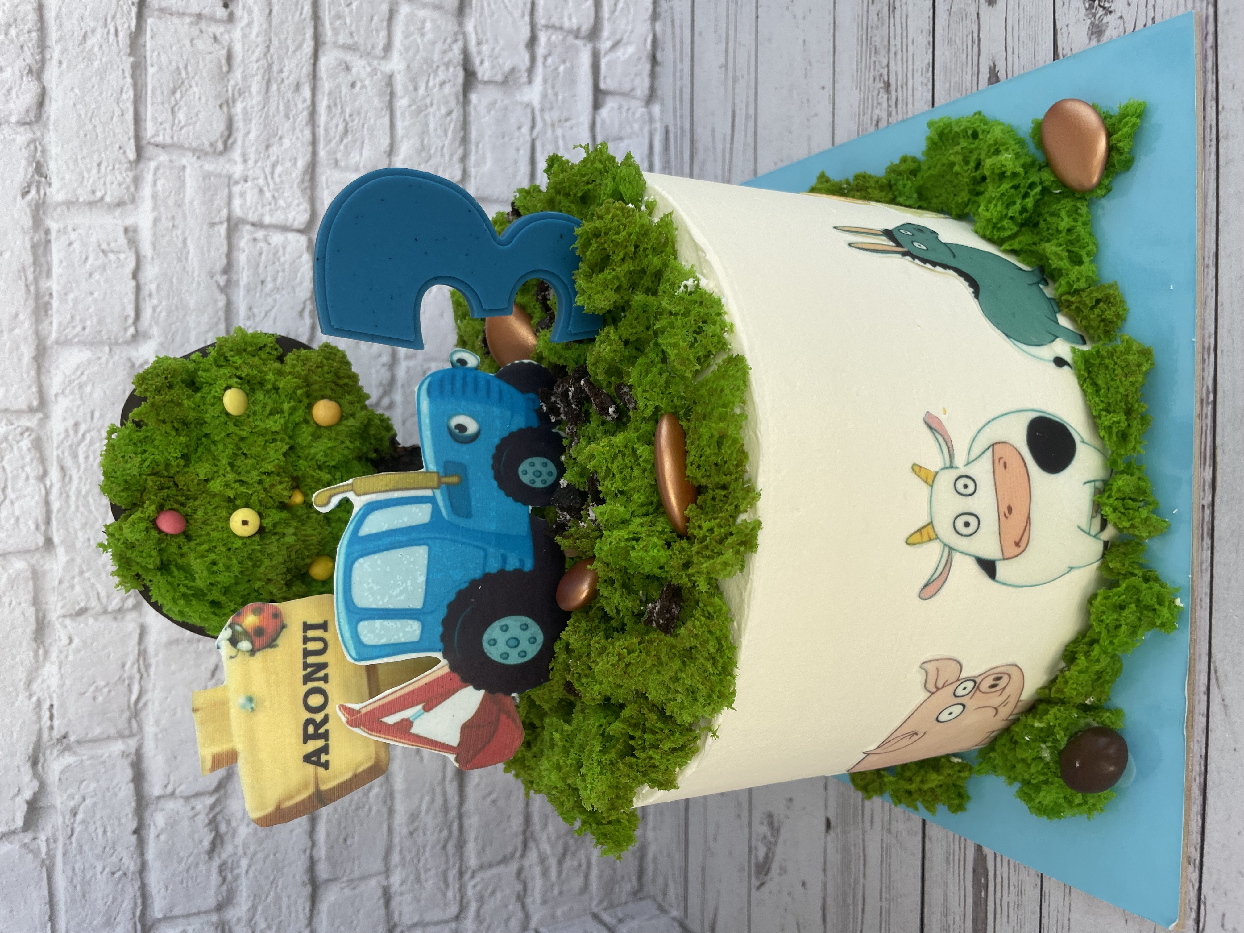 Delicious handcrafted cake